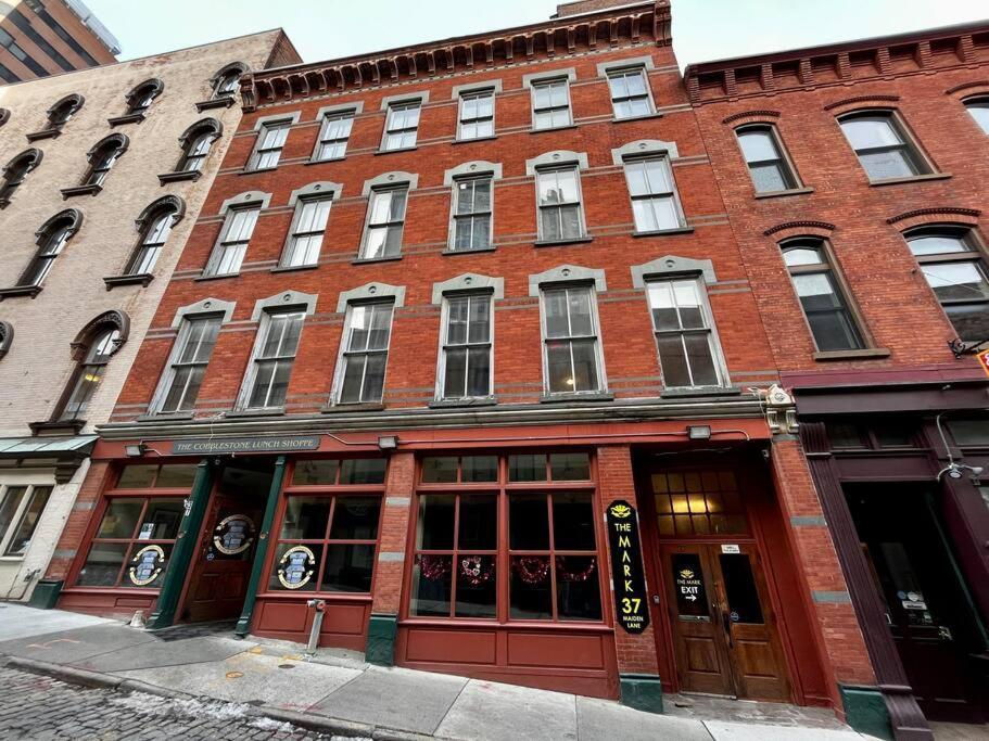 Downtown Albany 2 Bedroom + Workstation @ The Mark Exterior foto